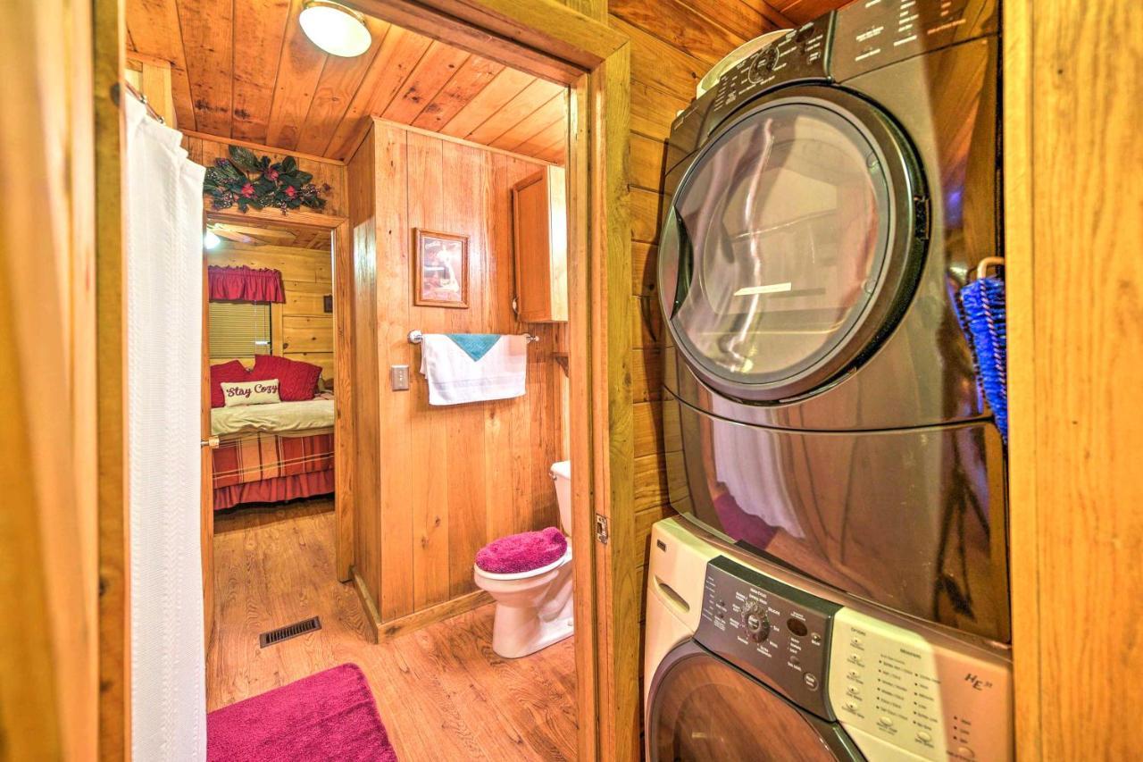Cozy Tellico Plains Cabin With Large Mountain Creek! Exterior photo