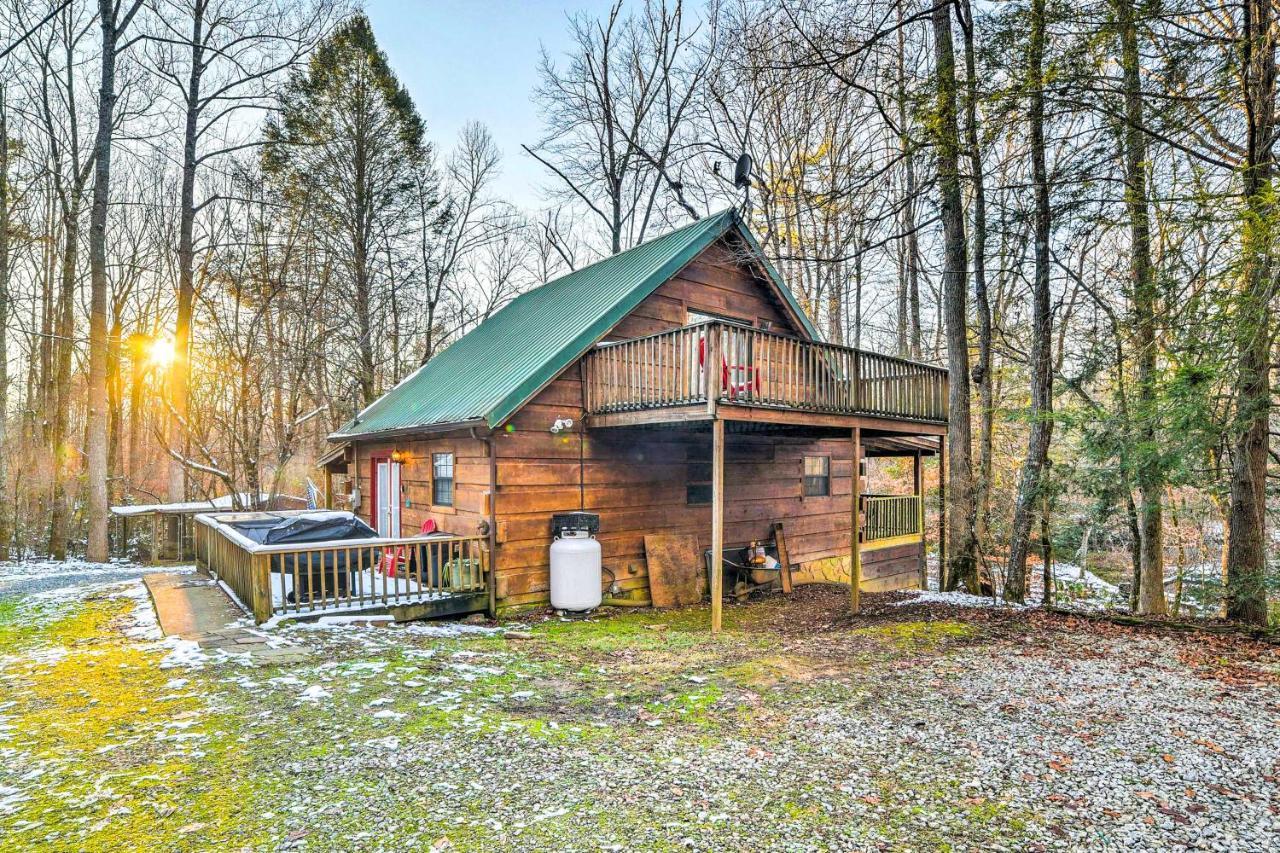Cozy Tellico Plains Cabin With Large Mountain Creek! Exterior photo